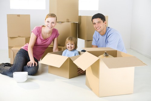 Household and commercial moving van service in Crayford