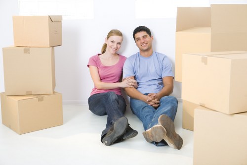 Local office moving team working in Crayford