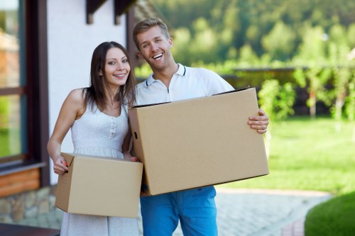 Local moving truck hire for homes and businesses in Crayford
