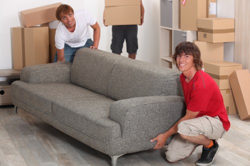 Local removal van service suitable for Crayford residential streets